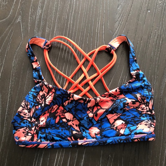 lululemon athletica Other - Lululemon women’s sports bra